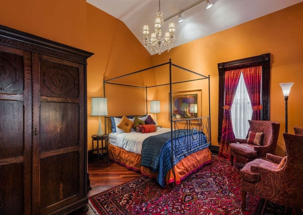 Premium Queen Jaccuzzi Room